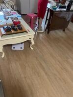 新年第一贴 躺在丈母娘床上 看着丈母娘写真 用她的丝袜高跟打飞机 1