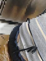 一天看见妈妈在眼前晃来晃去的忍得很难受啊，经常弯腰露出来，洗澡让我拿内衣