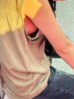 火车站路遇漏奶子女孩1