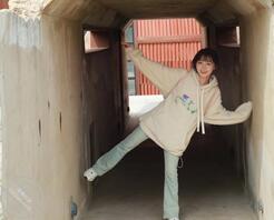 可爱师范学姐，小小一只不知道操起来怎么样呢。看着就很有掌控欲。