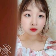 东莞虎门鲁玉秋，小骚逼一个02年的