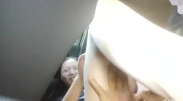 乡村树林约炮眼镜少妇 身材极品肥臀诱人 老公在家偷偷出来被操 骚逼骑车带路2