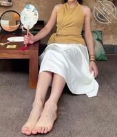 小烧逼生活照，骚脚2