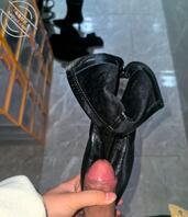 扫楼打胶      女神尖头短靴