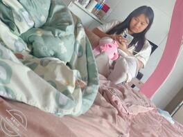 偷拍杨鑫蕊的白袜脚底喜欢的（辱骂）1