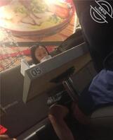 坐在对面偷偷拍摄2