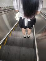 街拍美女大长腿分享1