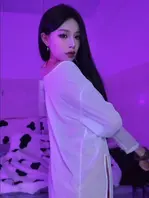 山西超美小网红 苏雨桐 露脸舔屌自慰虐穴 饥渴骚劲如吃春药！0