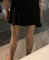 刚成年的女儿很喜欢穿丝袜0