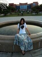 cc师大学生看着一脸清纯羞涩的小女友却极其淫骚，在家中拍摄裸照0