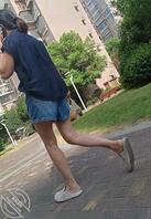 穿平底鞋的大长腿2