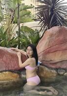 肥臀丝袜骚脚母狗女友露脸0