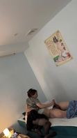 第三视角按摩店黑丝少妇打飞机
