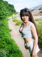 三十二、上门私拍-----约拍海边小姐姐，死活不肯脱短裤0