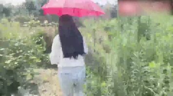 母子乱伦&mdash;母子在瓜地里乱伦，母亲淫语不断勾引儿子操她，精彩对白