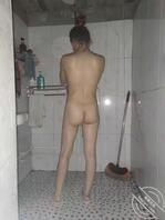 偷拍骚逼妈妈的大屁股0