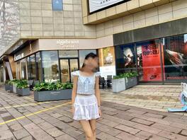 拿下02年175的同事，很嫩很舒服，身材很好！！1