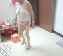 天热了，今晚跟老妈来一发2