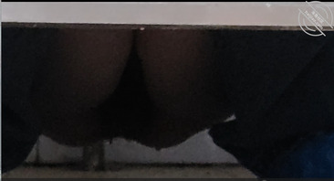 刺激厕拍大学女同学骚逼0