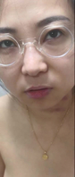 眼睛骚女接尿