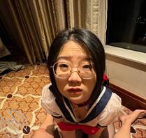 地表最强反差眼镜母狗0