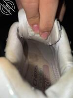 楼上臭骚货阿姨穿的白鞋2