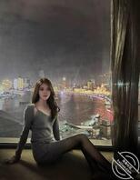 高冷女神，最终成为我的胯下玩物。1