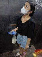 对不起我实在受不了了！我要射了。1