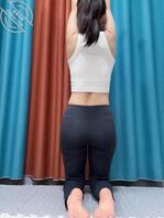 妹妹当我面做瑜伽 看着屁股 快忍不住了0