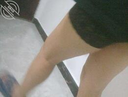 (原创)半夜老妈下面给我吃,我把我妈按在沙发上乱操!还内射了她。0