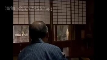 儿子和后妈做爱。