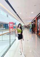 约一个美女180的身高大白腿玩的真是美粉色鲍鱼舔起来简直不要太爽