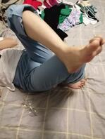 偷拍姐姐的美脚2