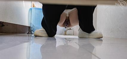 出动 蝴蝶少半个翅膀