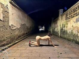 三条淫荡的反差骚母狗爱拍裸照