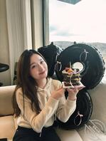 深夜孤独找谁说呢？终究还是自己一个人，要老公有啥用