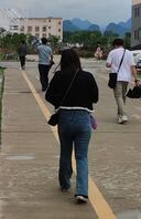 今天考试偶遇翘臀牛仔裤女生