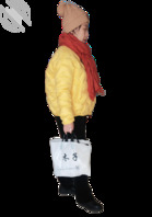 80年做月嫂的小阿姨，屋子收拾的挺干净的，只是原味内衣没有洗呢