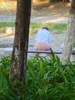 公园随拍小翘臀