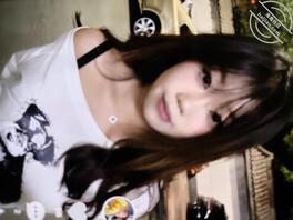 甘肃的骚逼张媛刚要来的奶子分享给大家看看骚不骚0