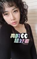 丰满少妇在网上认识的。性感的小嘴很会舔。一夜最少三次。