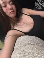 今天要和三个大叔约炮，刚被第一个操完，感觉好难受...救命啊...呜呜0