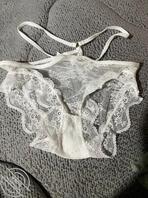 分享姐姐的晾晒，这都是些啥玩意啊，反差直接是个骚逼，顺便翻出姐姐的内内撸