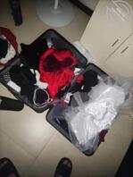 室友回家过年，没关门偷偷潜入她卧室0