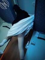 少妇火车卧铺下床裙子被勾向我求助2