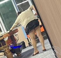 偷拍桌球肥少妇