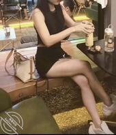 骚逼老婆的身材，腿，脚还不错吧0