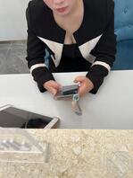 偷拍美容院前台小姐姐2