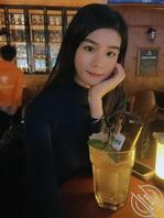 和老婆做爱说找别的男人艹她，她很享受，也会把我幻想当做别的男人艹她骚逼和2