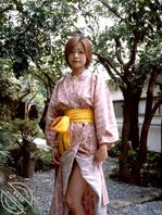 我和妈妈决定去日本旅行,体验一下传说中的温泉文化1